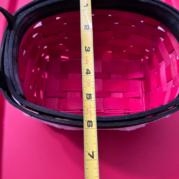 π Christmas Woven Basket π - Picture 7 of 8